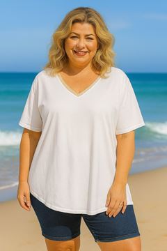 Immagine di CURVY GIRL V NECK COTTON T SHIRT